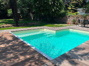 realisation-petite-piscine-enterree-beton-nantes-paysagiste